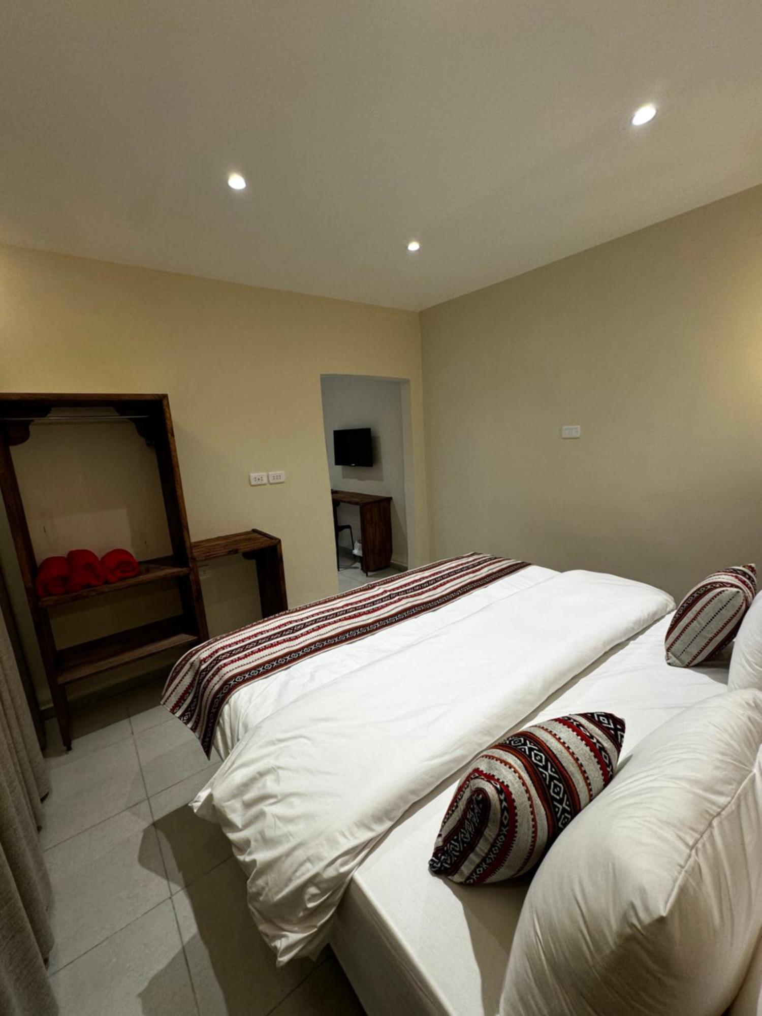 Jawad Hotel By Sandra Amman Bagian luar foto