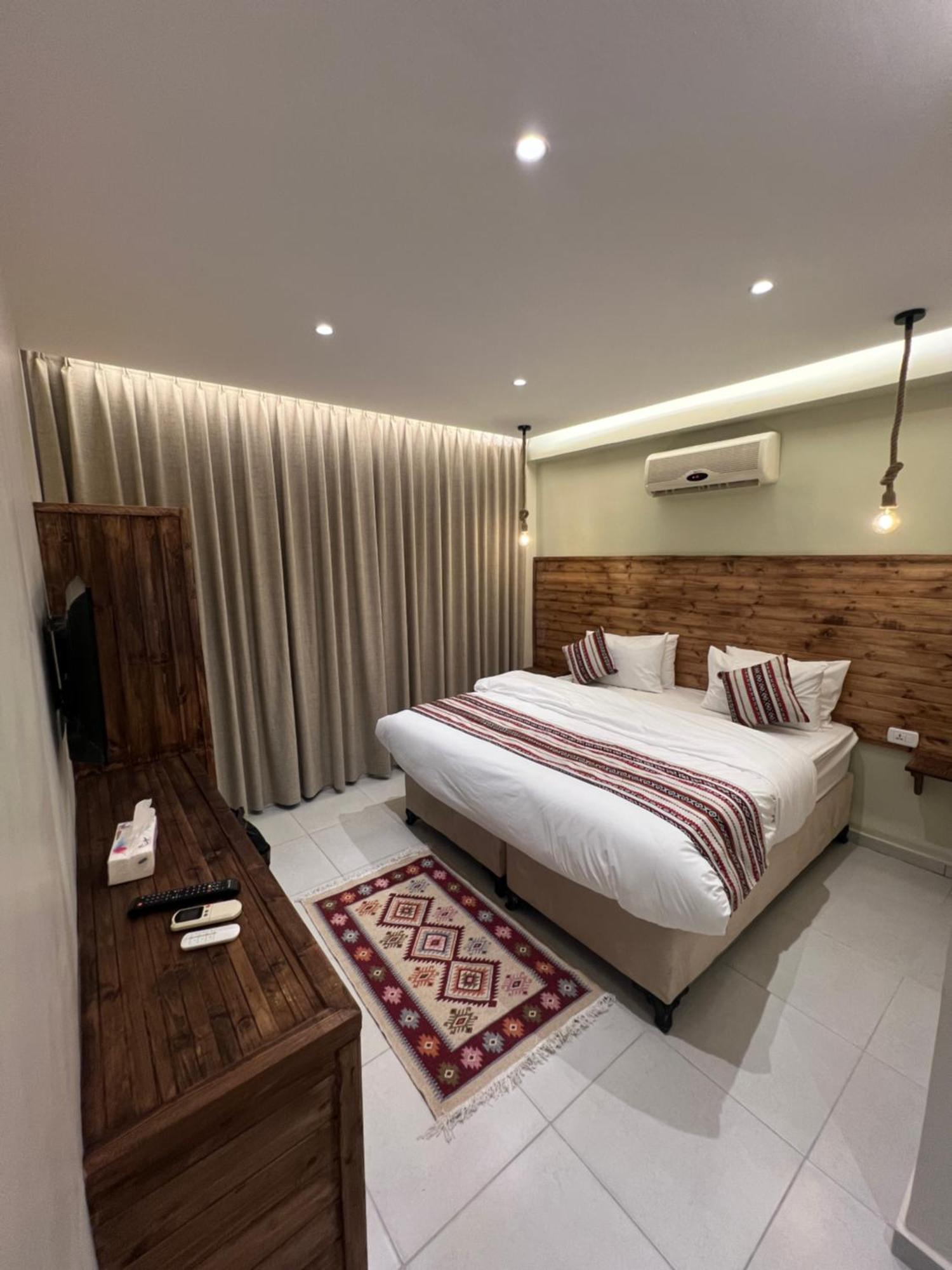 Jawad Hotel By Sandra Amman Bagian luar foto