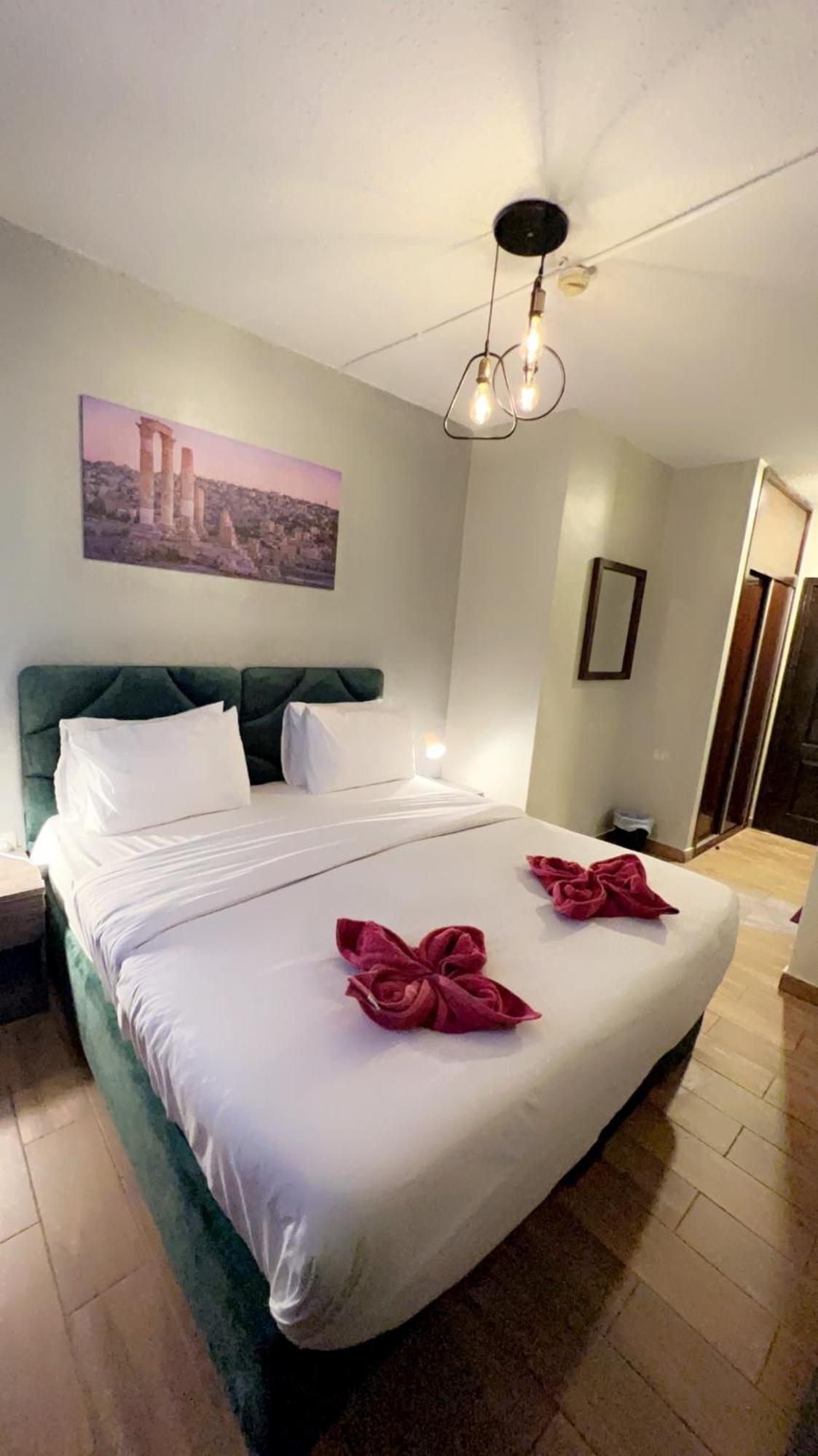 Jawad Hotel By Sandra Amman Bagian luar foto