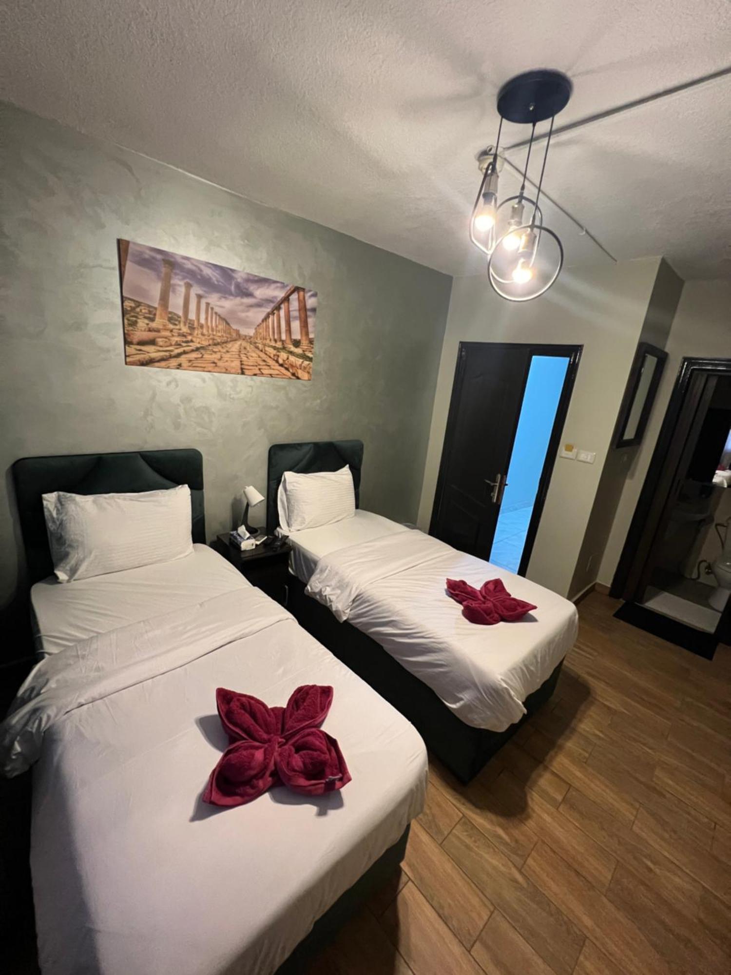 Jawad Hotel By Sandra Amman Bagian luar foto